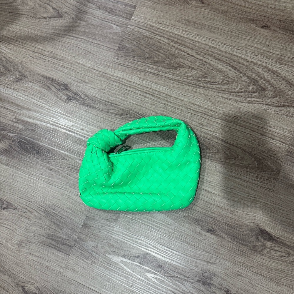Green purse